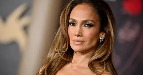 Fun Facts About Jennifer Lopez